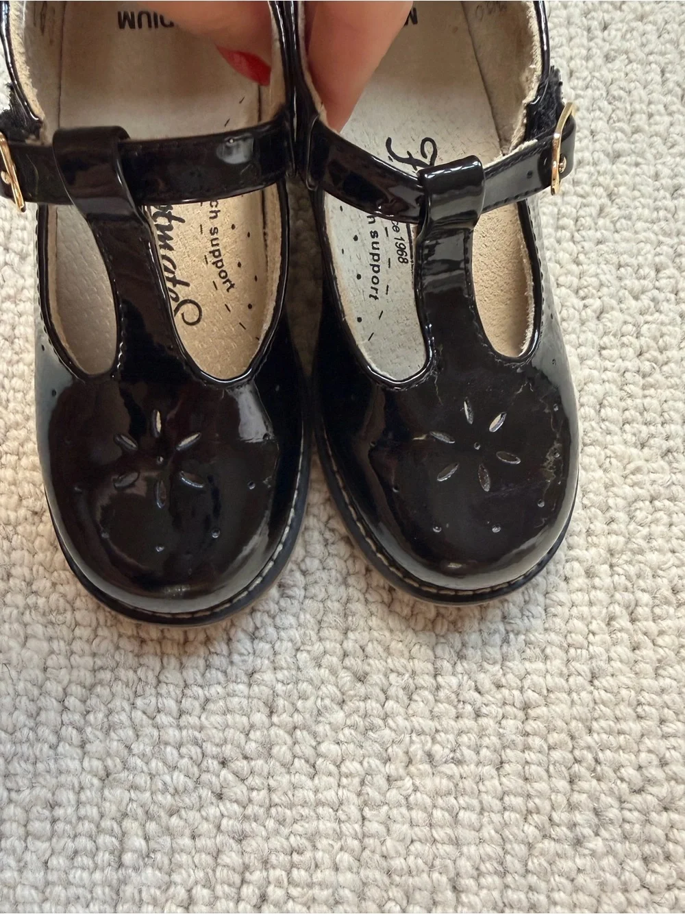 Footmates Toddler black t-strap patent leather Mary Jane 